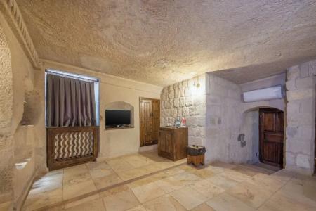 Castle Cave - 187