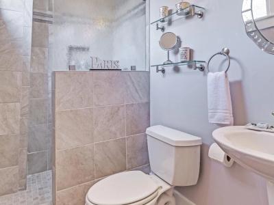 Bijou Boutique Inn - 9