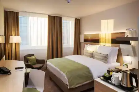 Holiday Inn Frankfurt Airport, An Ihg - 2