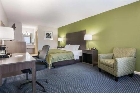 Quality Inn Little Creek - 40