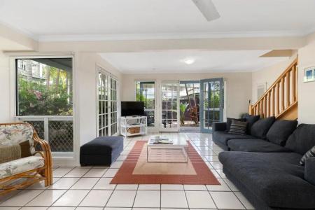 Coral Beach Noosa - 60