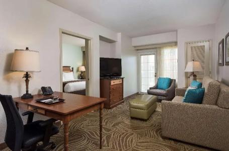 DoubleTree Suites by Hilton - 51