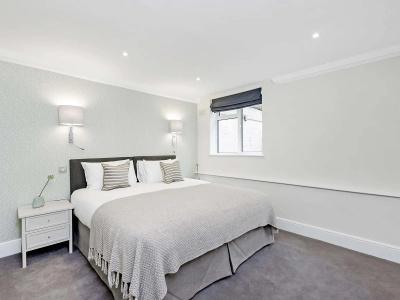 Queensgate Court - 230