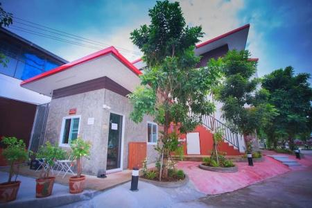 Pantip Boutique - 13
