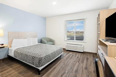 Comfort Suites - 43
