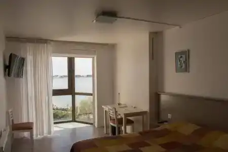 Hôtel Le Rochelois - 1