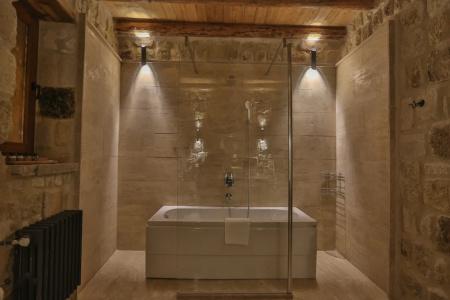 Acropolis Cave Suite - 51