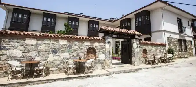 Livia Garden - 22