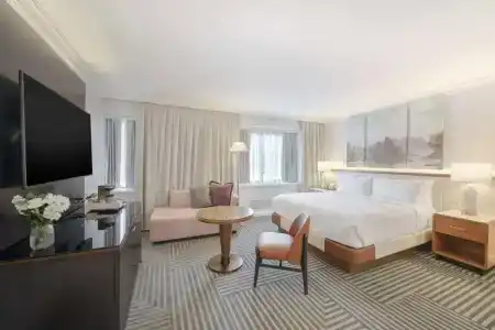 Capital Hilton - 46