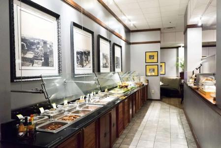 DoubleTree by Hilton - 10