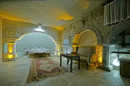 Risus Cave Suites - 43