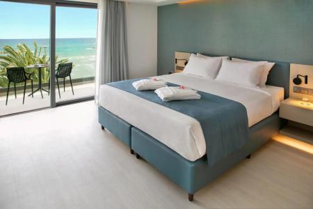 Mercure Larnaca Beach - 3