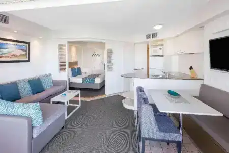 Ramada by Wyndham Golden Beach - 61