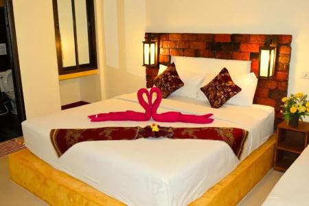 Lanta Pearl Beach Resort - 41