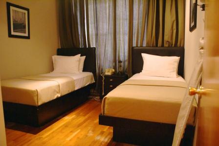 Off Soho Suites - 2