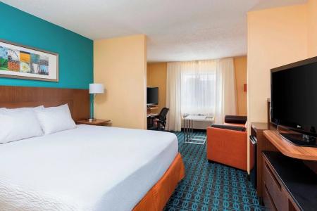 Fairfield Inn & Suites - 22