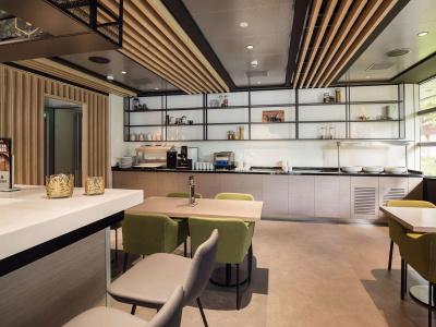 Executive Residency by Best Western Amsterdam Airport - 24