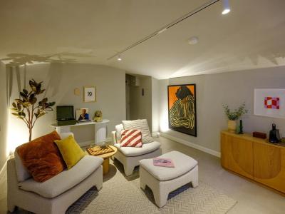 Finch - Boutique - 1