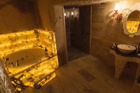 Solo Cave Suites - 187