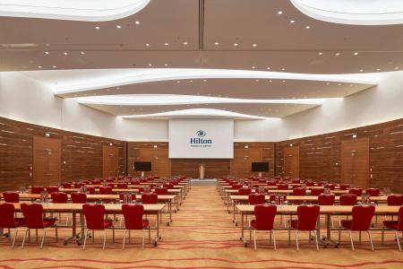 Hilton Frankfurt Airport - 40