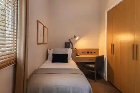 The Resident Kensington - 24