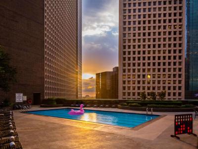 Hyatt Regency Houston - 17