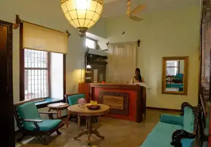 Zanzibar Palace - 17