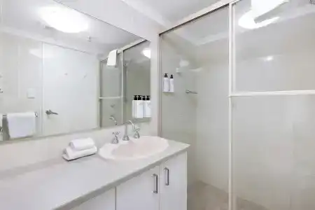 Ultiqa Beach Haven On Broadbeach - 333