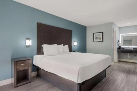 SureStay by Best Western San Antonio Riverwalk - 29