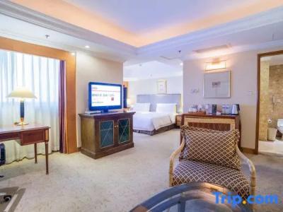 Crowne Plaza Qingdao, an IHG - 60