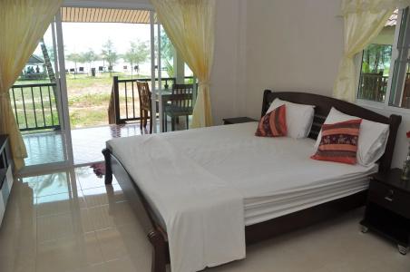 Pranee Beach Bungalows - 3