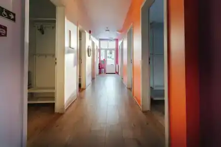 Hostel Fjordur - 9