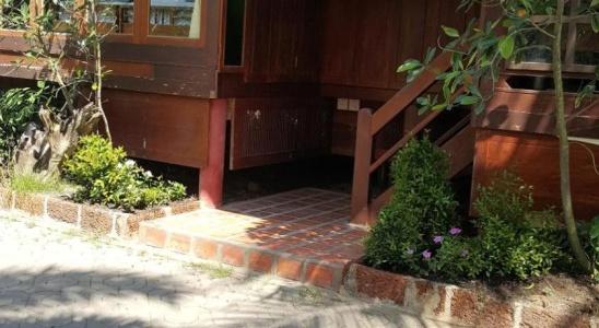 Ruean Mai Chai Khlong - 28