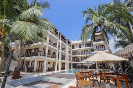 Sapphire Seas Beachfront - 14
