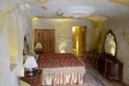 Golden Cave Suites - 54