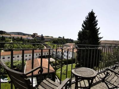 Virxe da Cerca by Pousadas de Compostela - 7