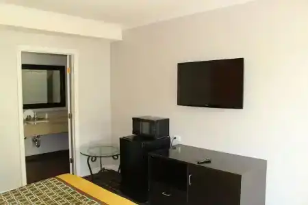Lyfe Inn & Suites By Aga - Lax Airport - 52