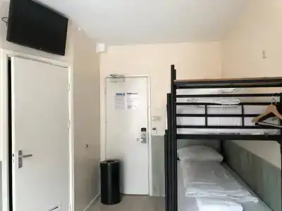 Damrak Inn - 80