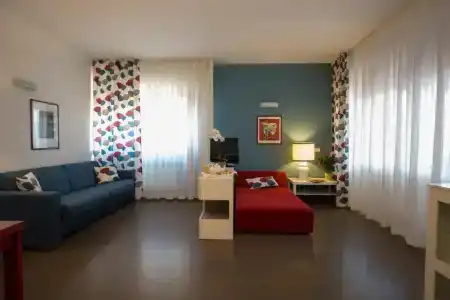 Marbela & Suites - 129