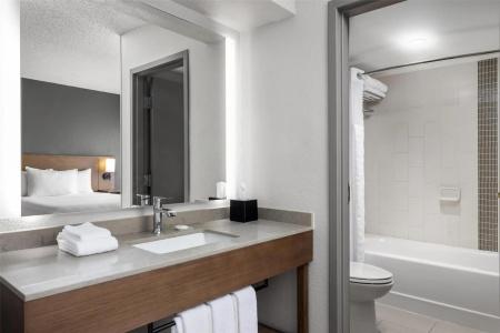 Hyatt Place Orlando Airport - 38