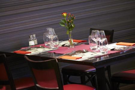 Kyriad Metz Centre - Restaurant Karousel - 29