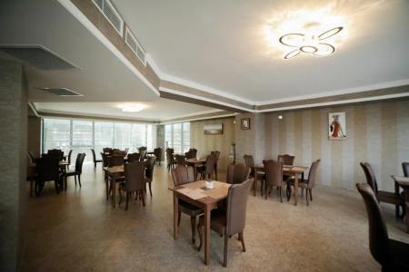 l Plaza - 15