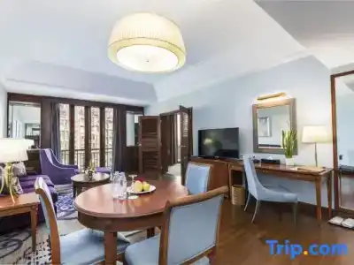 Chatrium Royal Lake Yangon - 263