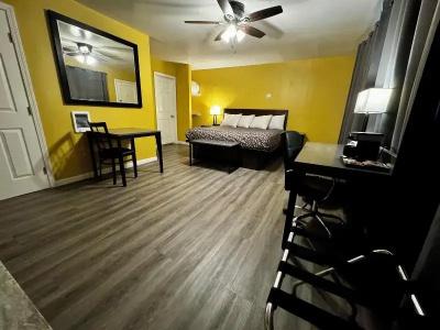 Carmel Wayfarer Inn - 26