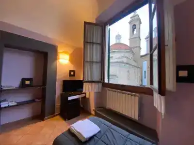 Emerald Palace Hostel - 2