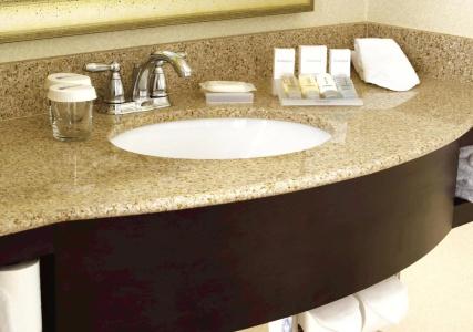 Hilton Garden Inn/Journal Center - 9