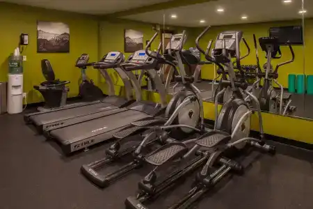 Best Western Ambassador Inn & Suites - 23