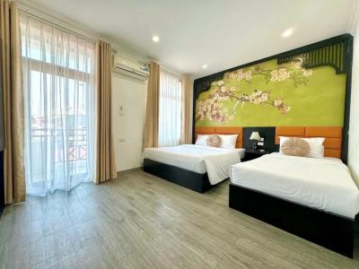 Hanoi Elpis - 23
