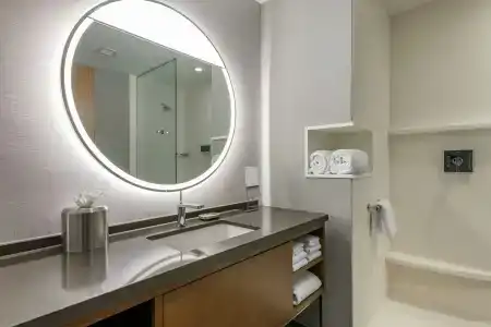 Courtyard by Marriott Fort Lauderdale Downtown - 8