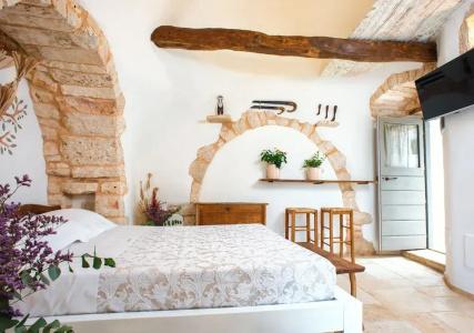 Trulli Holiday Albergo Diffuso - 1